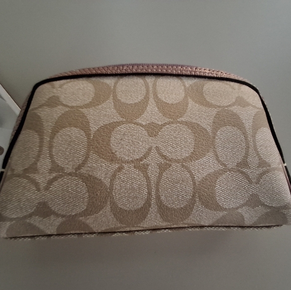Coach Cosmetic Pouch Elegant Cream Designer - Picture 9 of 12